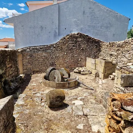 Дом отдыха Main House Solar Dos Condes Da Azenha *