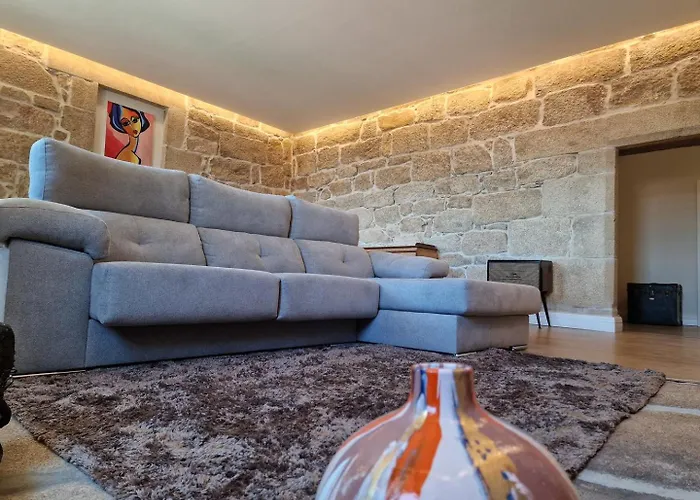 Main House Solar Dos Condes Da Azenha * Fonte Arcada