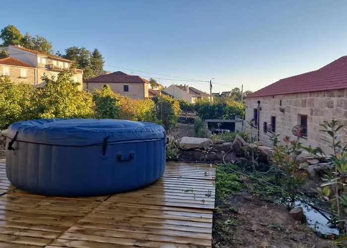 Main House Solar Dos Condes Da Azenha * Fonte Arcada